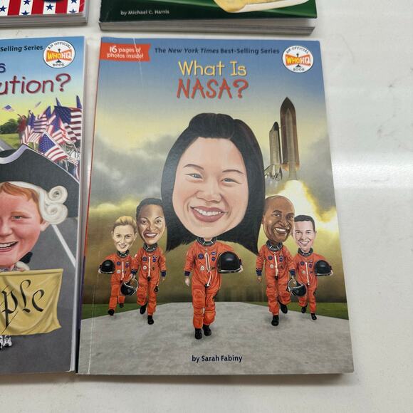 Children's Books Set of 4 What Is Series - Picture 6 of 11